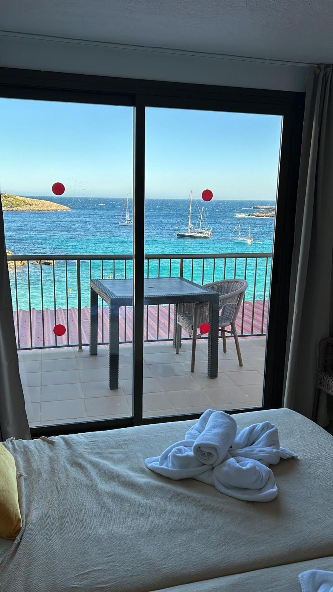 Es Grop Apartamentos Portinatx Exterior foto