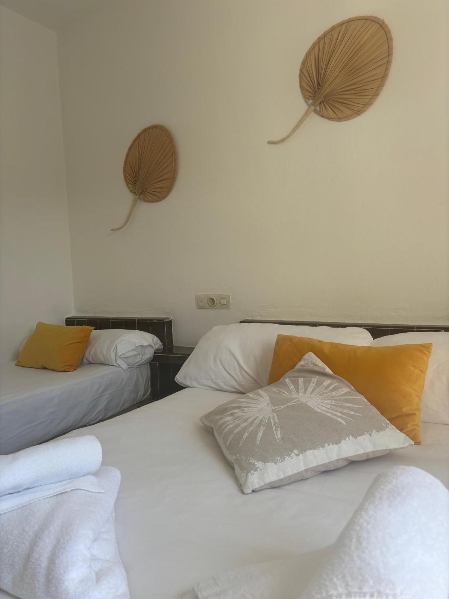 Es Grop Apartamentos Portinatx Exterior foto